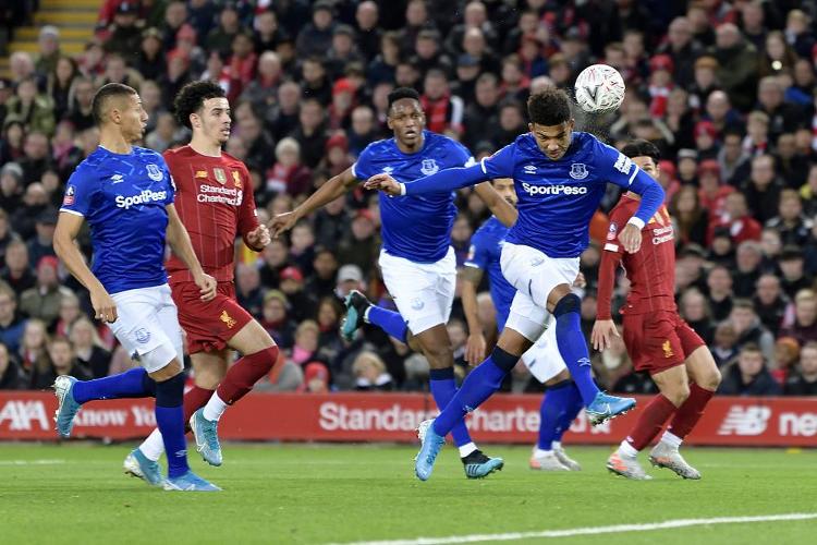 第41圈，诺里斯进站做出二停，维斯塔潘超越皮亚斯特里升至第1。