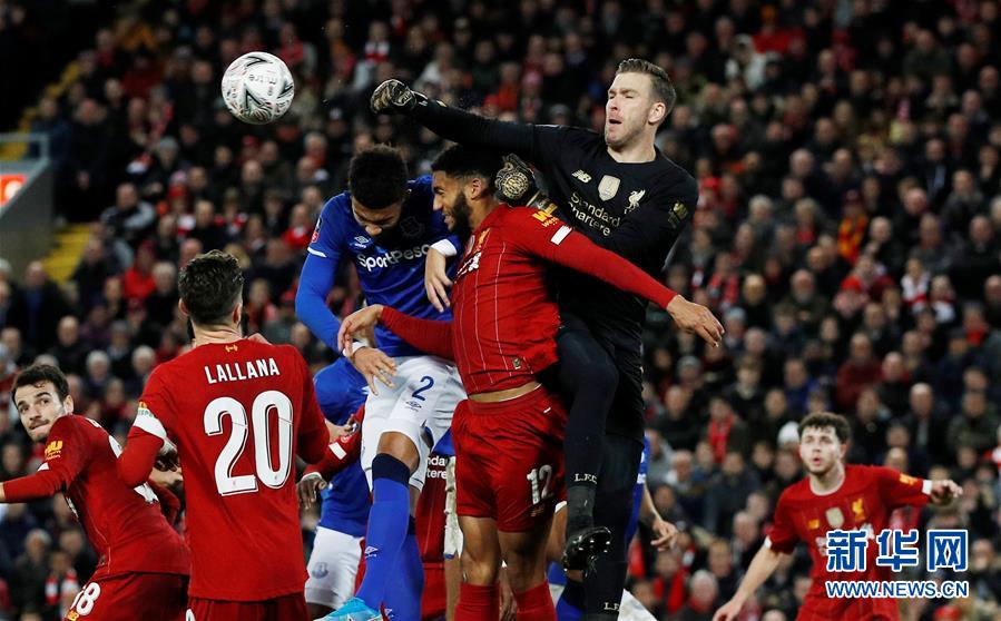 湖人进攻端配合流畅，失误率下降