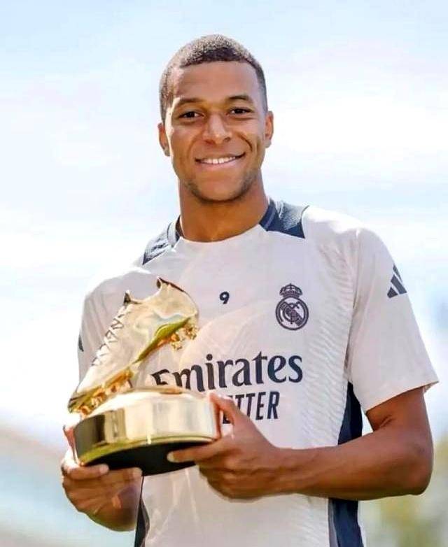 德天空：法兰克福和纽卡前锋奥苏拉达成冬窗转会口头协议