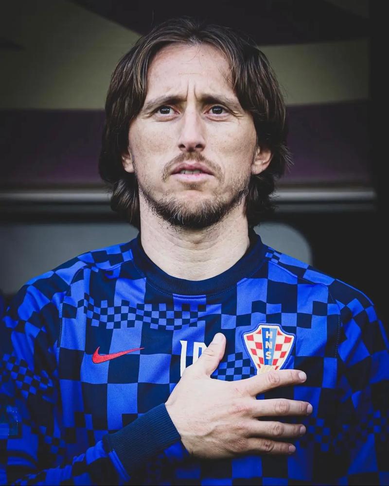 曼联有望以低价签下顶级中场球员，一月份的转会决定已经出炉