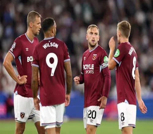 NBA半场：巴恩斯14分，马刺77-57领先鹈鹕