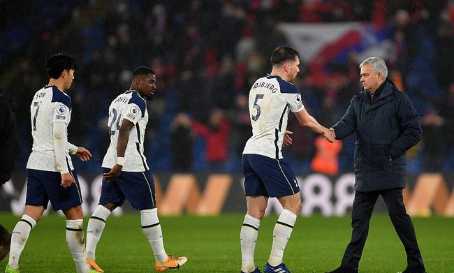 球星晒训练照：永远向前